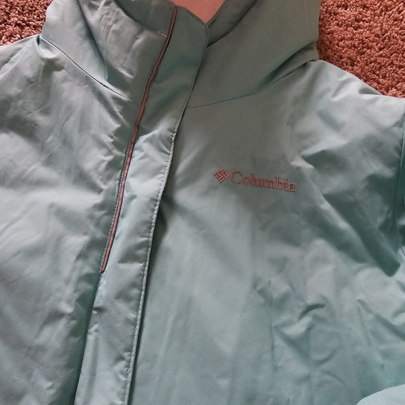 Columbia winter coat - Picture 2 of 10